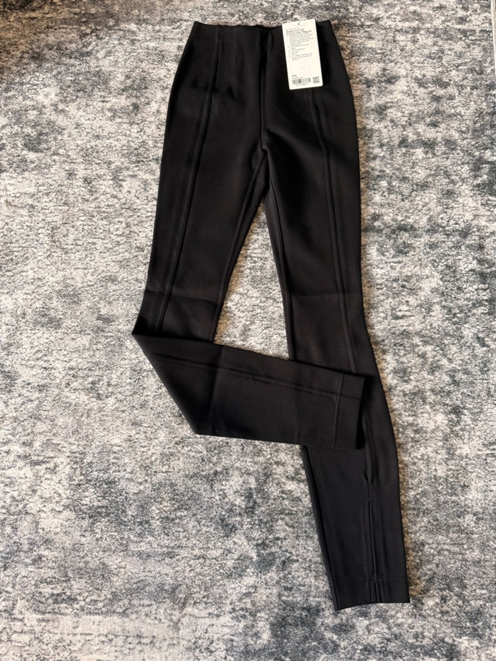 Lululemon Stretch Knit HR NWT